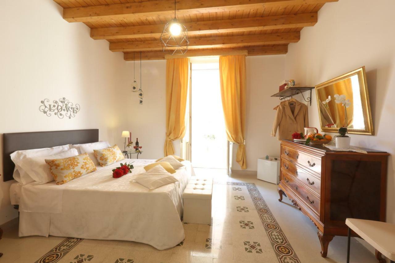 "Suliscenti" Dimora Siciliana B&B Авола Экстерьер фото