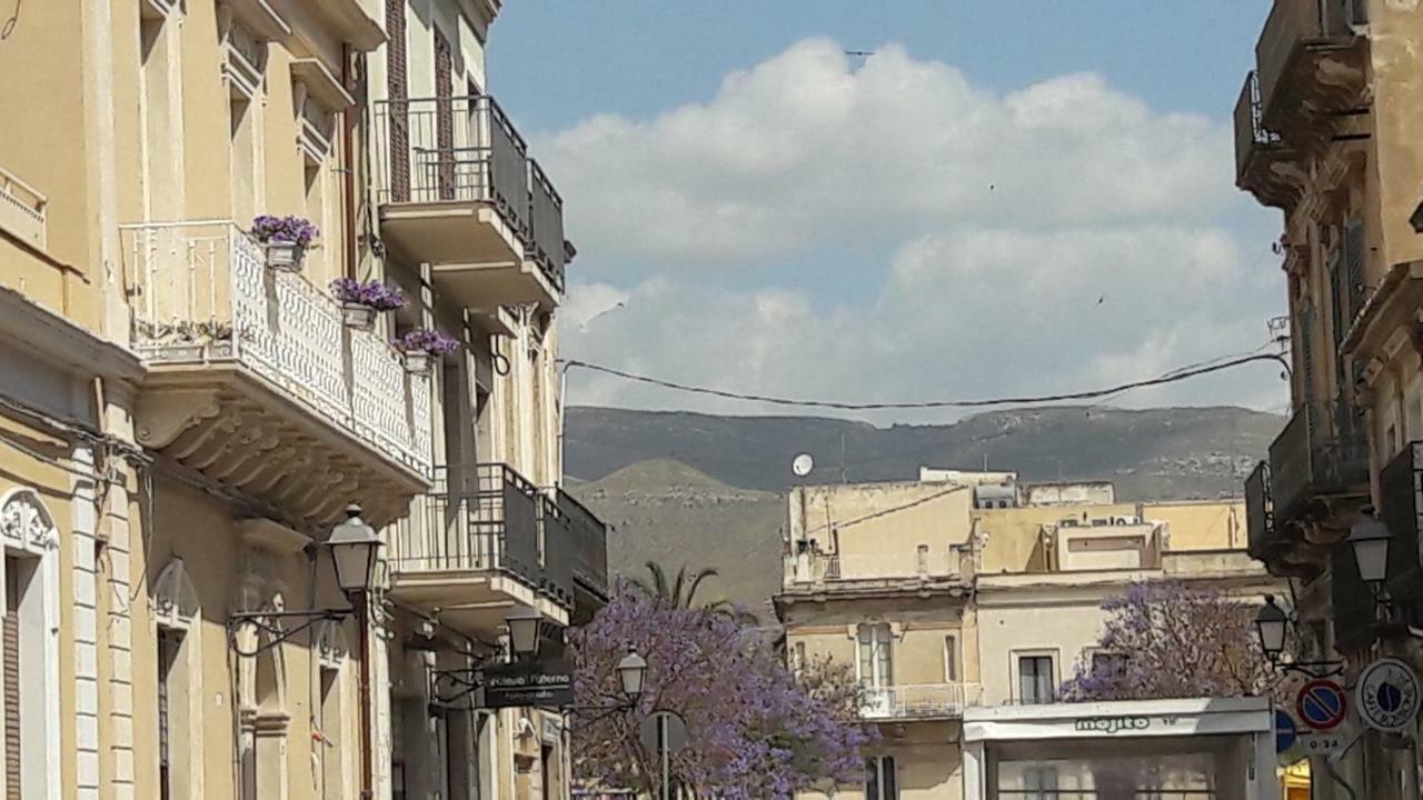 "Suliscenti" Dimora Siciliana B&B Авола Экстерьер фото